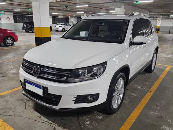 VOLKSWAGEN TIGUAN 2.0 TSI 16V TURBO GASOLINA 4P TIPTRONIC VOLKSWAGEN TIGUAN 2.0 TSI 16V TURBO GASOLINA 4P TIPTRONIC